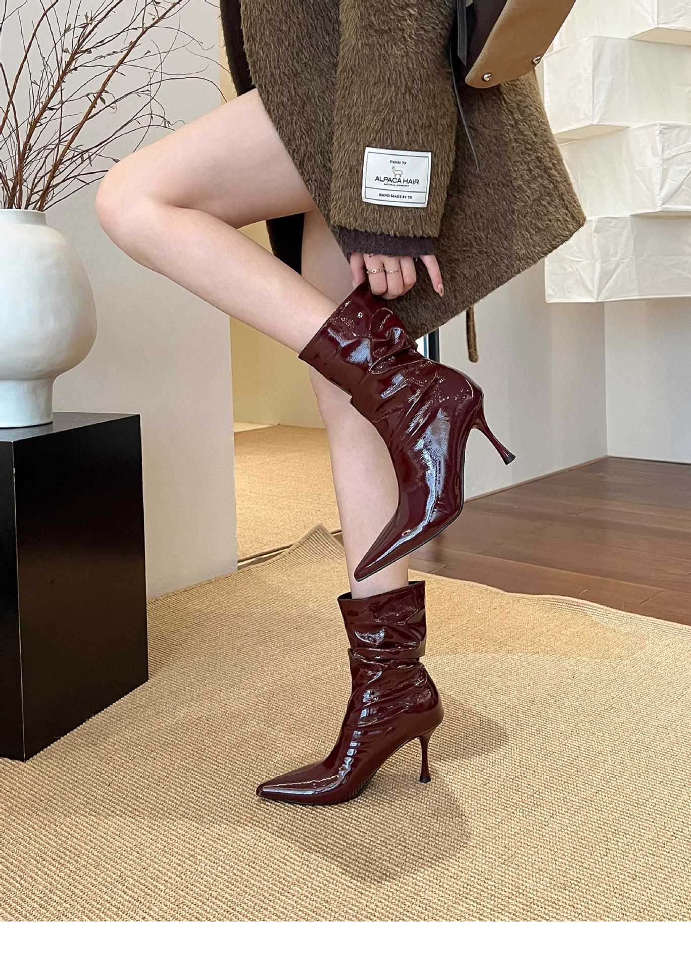 Pointed High-heeled Boots