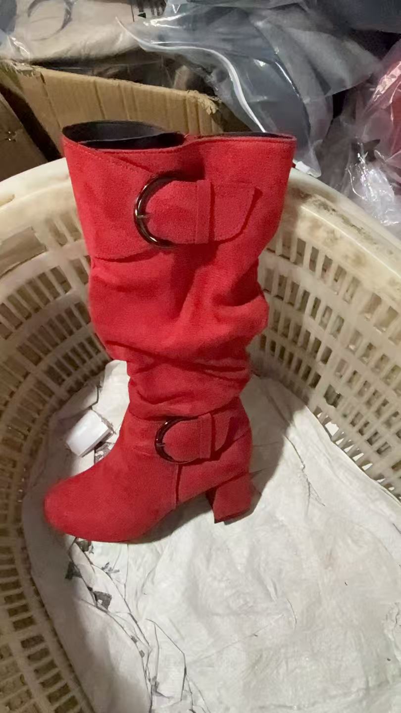 Suede Buckle Detail Chunky Heels Knee-high Boot