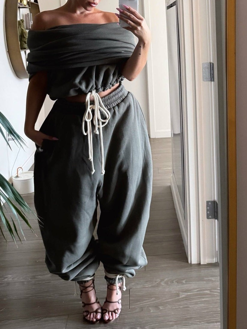 Cropped Sleeve Drawstring Hoodie Vest And Oversized Sweatpants Two Pieces Set