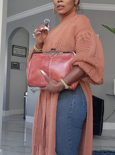 Women's Vintage Metal Lock Bag