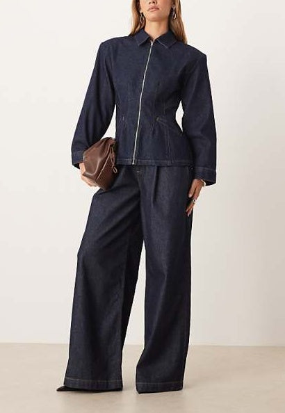 Contrast Collar Denim Cinched Barn Jacket