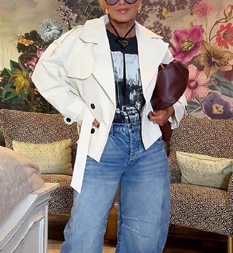 Short Double-breasted Fashionable Jacket With Belt