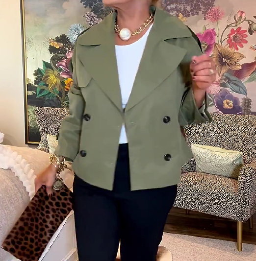Short Double-breasted Fashionable Jacket With Belt