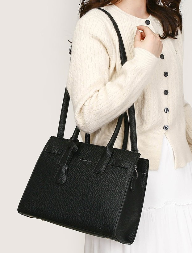 Fashionable Leather Handbag