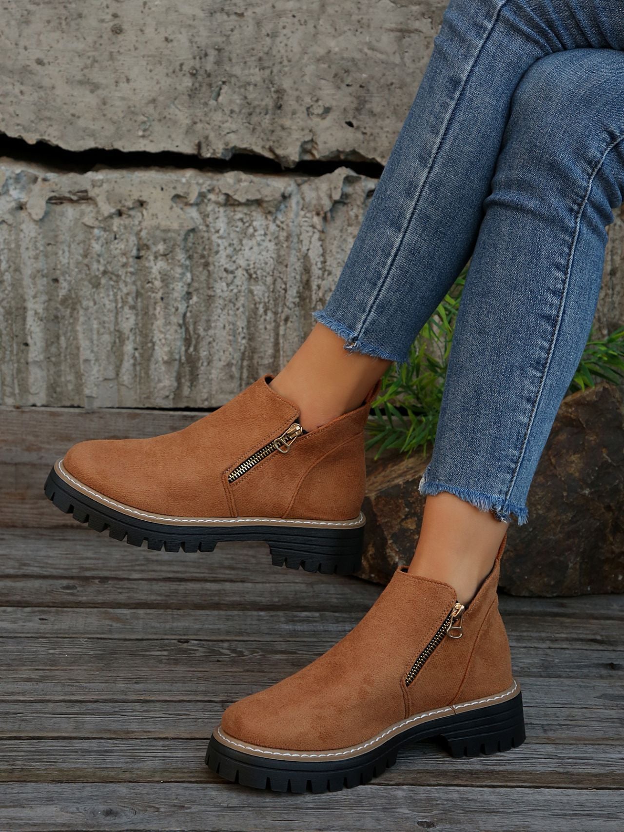 Durable Chunky Sole Zipper Design Ankle Boot