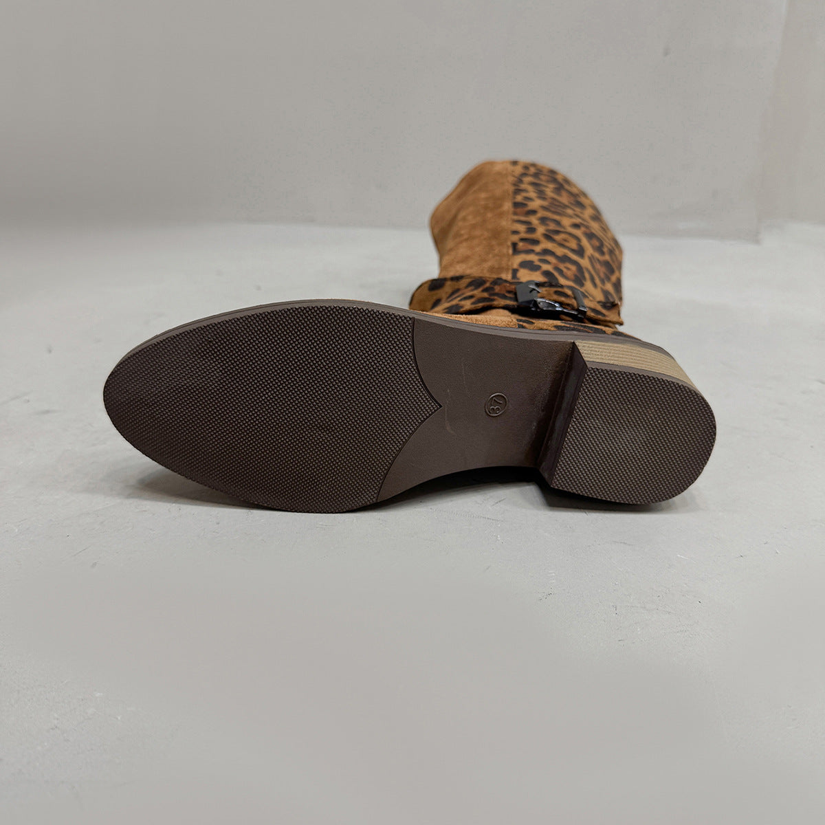 Leopard Print Buckled Design Chunky Heel Roomy Knee Boot