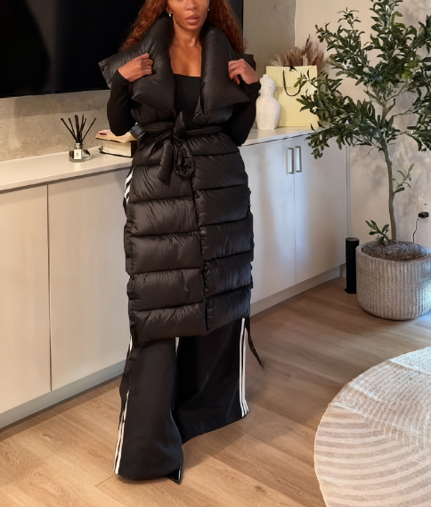 Long Line Puffer Vest In Black