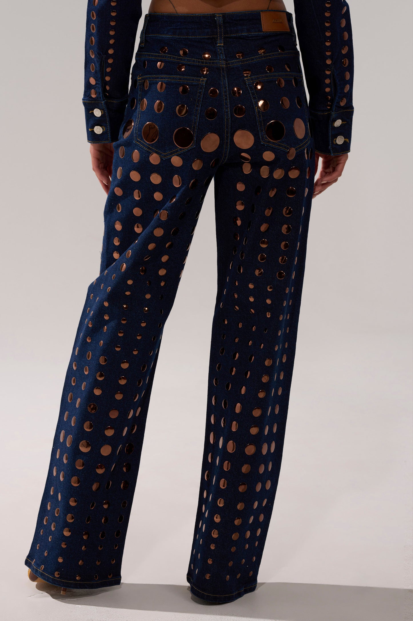 Round Metal Decoration Denim Suit