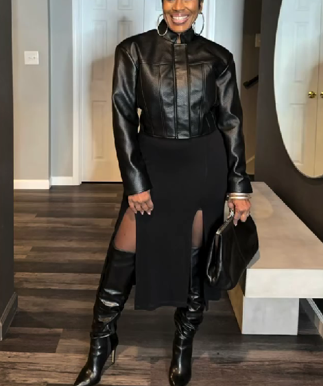 Women's Wide Shoulder Cropped Jacket