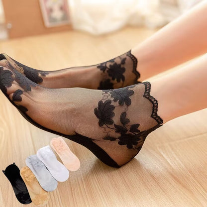 ⏰Only ＄9.99/PCS⏰ Lace Trimmed Invisible Socks
