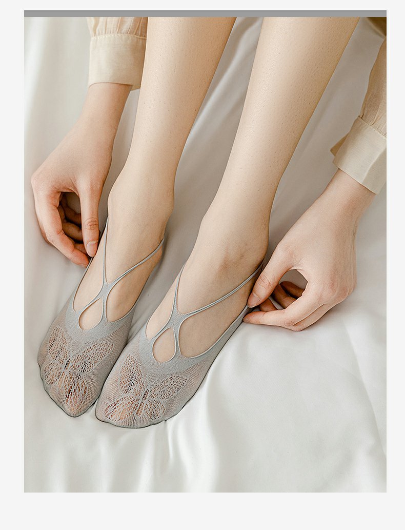 ⏰Only ＄9.99/PCS⏰ Lace Trimmed Invisible Socks