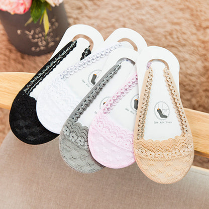 ⏰Only ＄9.99/PCS⏰ Lace Trimmed Invisible Socks