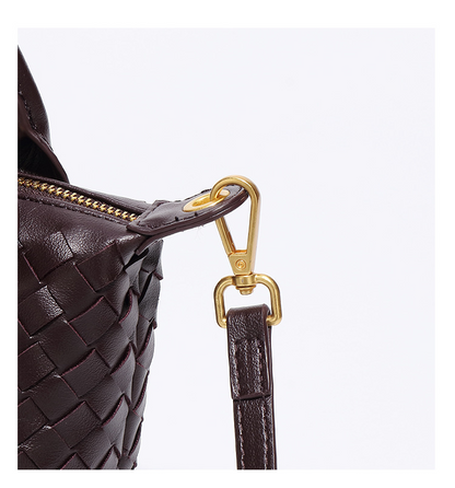 Fashionable Woven Shoulder Flap Square Bag