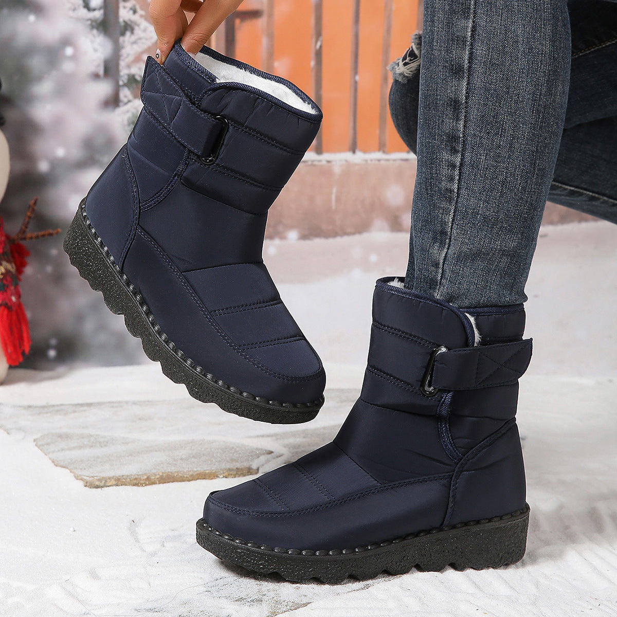 Waterproof Fleece-lined Mid-calf Snow Boot